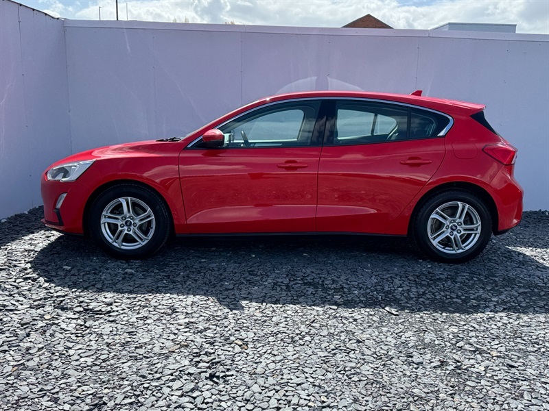 Ford Focus 1.0T Ecoboost Zetec Hatchback Eu SF68XKG Red #4