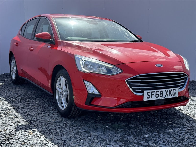 Ford Focus 1.0T Ecoboost Zetec Hatchback Eu SF68XKG Red