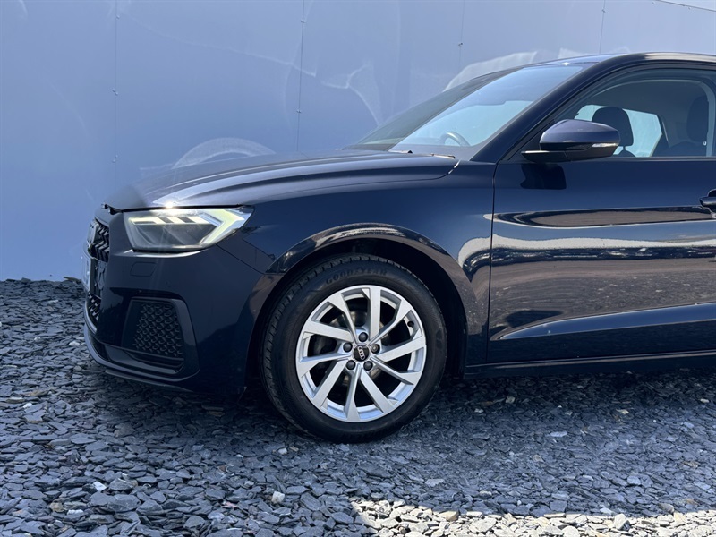 Audi A1 1.0 Tfsi 25 Sport Sportback S Tronic Eu VN70LLD Blue #5