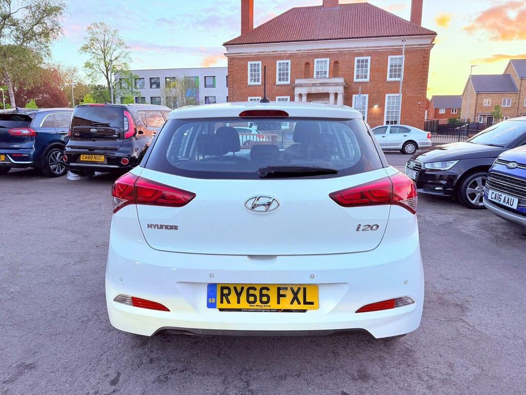 Hyundai I20 1.2 Se Euro 6 RY66FXL White #6