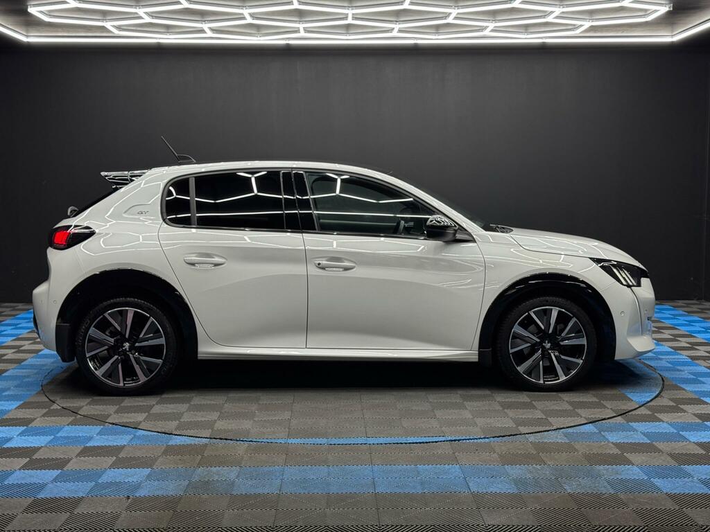 Peugeot 208 1.2 Puretech Gt Eat Euro 6 Ss DA71UKB White #4
