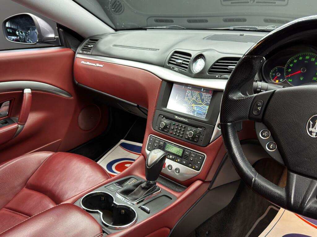 Maserati GranTurismo Sport White #21