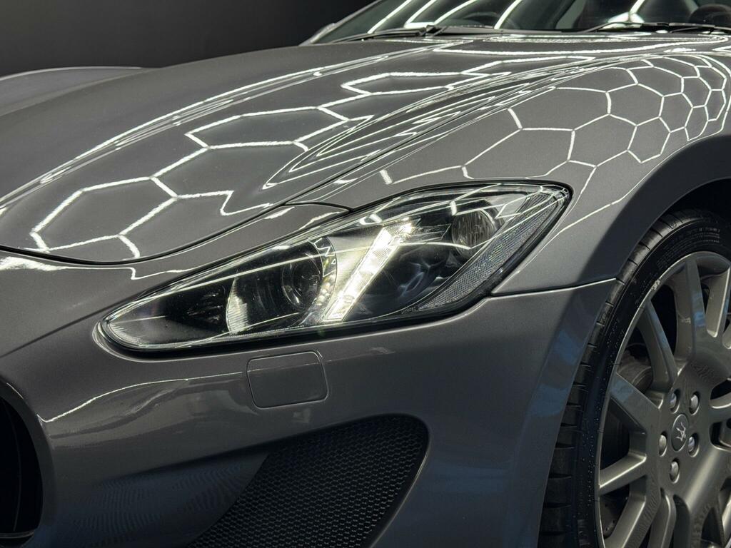 Maserati GranTurismo Sport White #37