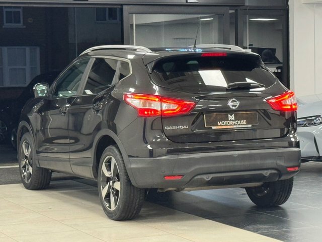 Nissan Qashqai 2017 1.6 Dci N-vision Suv Xtron 2Wd Eur Black #2