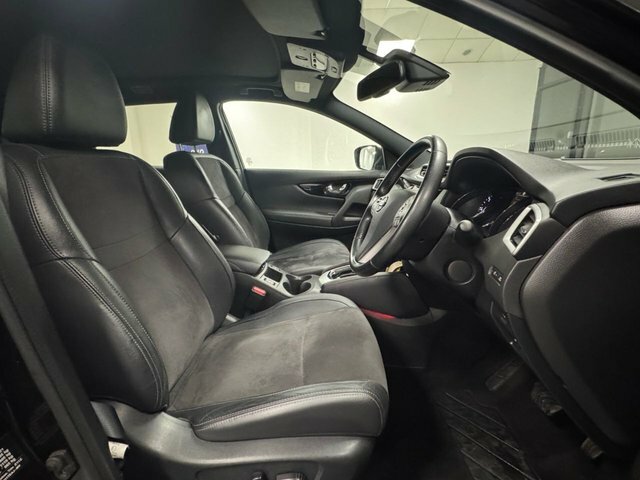 Nissan Qashqai 2017 1.6 Dci N-vision Suv Xtron 2Wd Eur Black #3