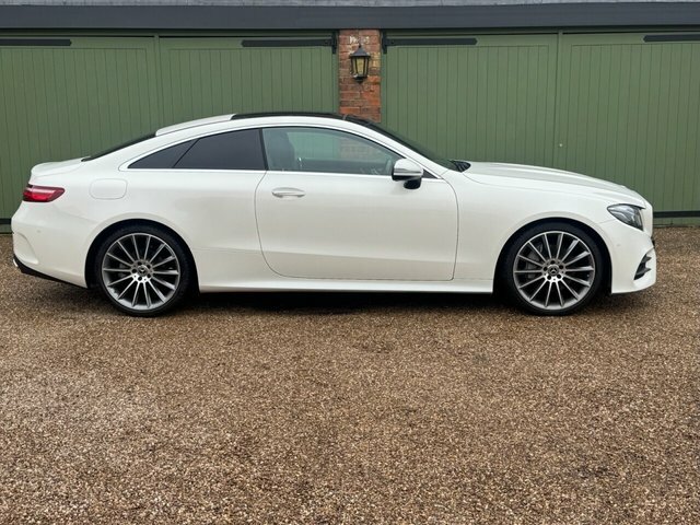 Mercedes-Benz E Class 2018 2.0 E220d Amg Line Premium Plus Coupe D KO67VOP White #4