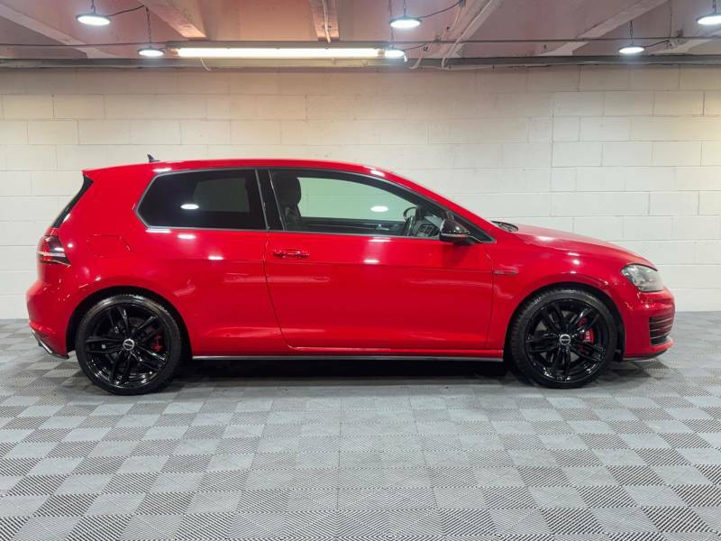 Volkswagen Golf 2.0 Tsi Gti Dsg Performance Packnav - 2016 FG66CAV Red #5