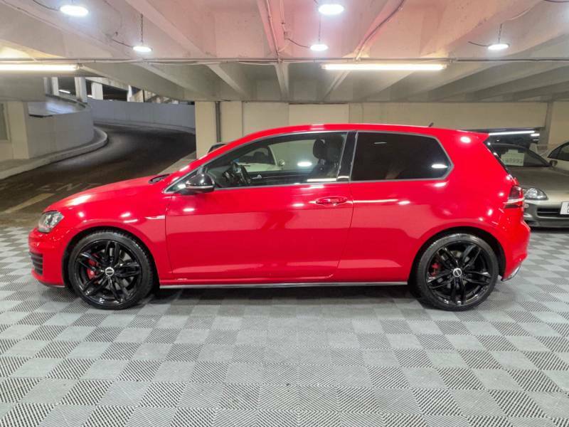 Volkswagen Golf 2.0 Tsi Gti Dsg Performance Packnav - 2016 FG66CAV Red #2