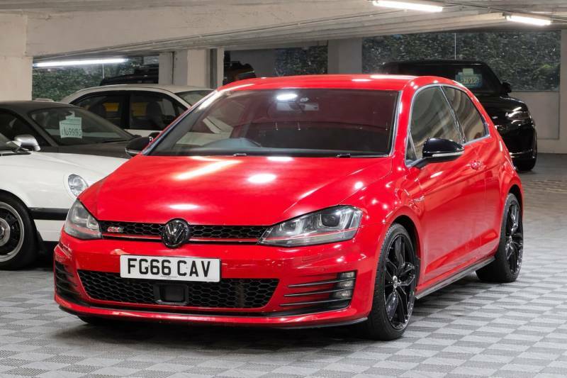 Volkswagen Golf 2.0 Tsi Gti Dsg Performance Packnav - 2016 FG66CAV Red #6
