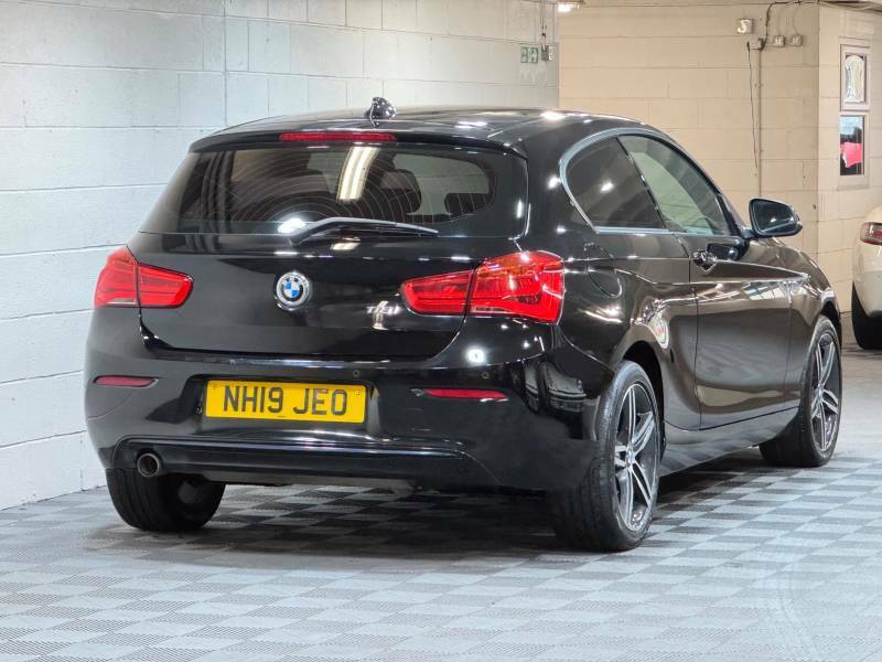 BMW 1 Series 118I 1.5 Sport Navservotronic - 2019 19 NH19JEO Black #4