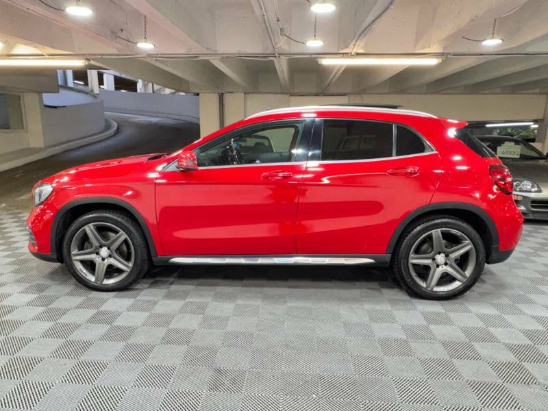 Mercedes-Benz GLA Class Gla 220D 4Matic Amg Line Prem Plus - 2017 KM17PGU Red #2