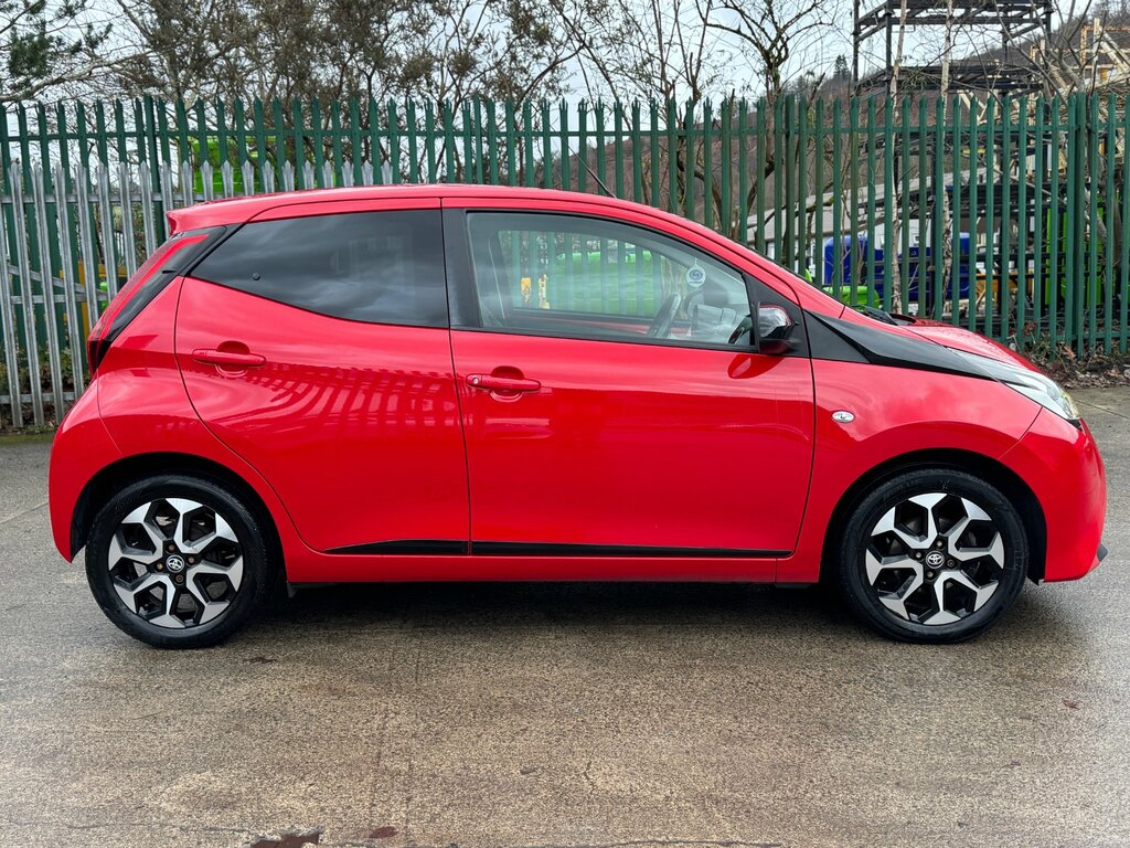 Toyota Aygo 1.0 Vvt-i X-trend Hatchback Euro SO69KCC Red #4