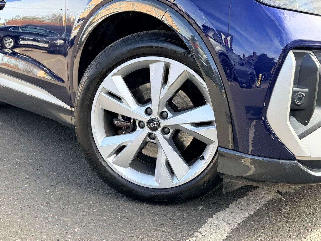 Audi Q4 E Tron S Line 35 BJ71EKB #2