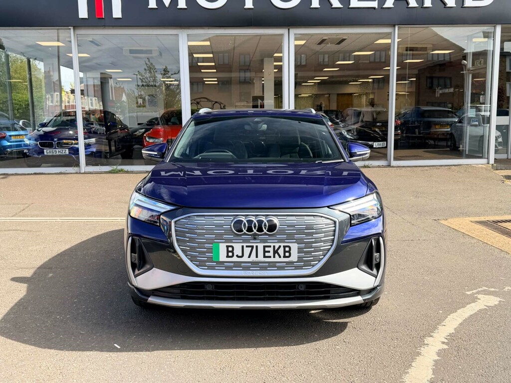 Audi Q4 E Tron S Line 35 BJ71EKB #3