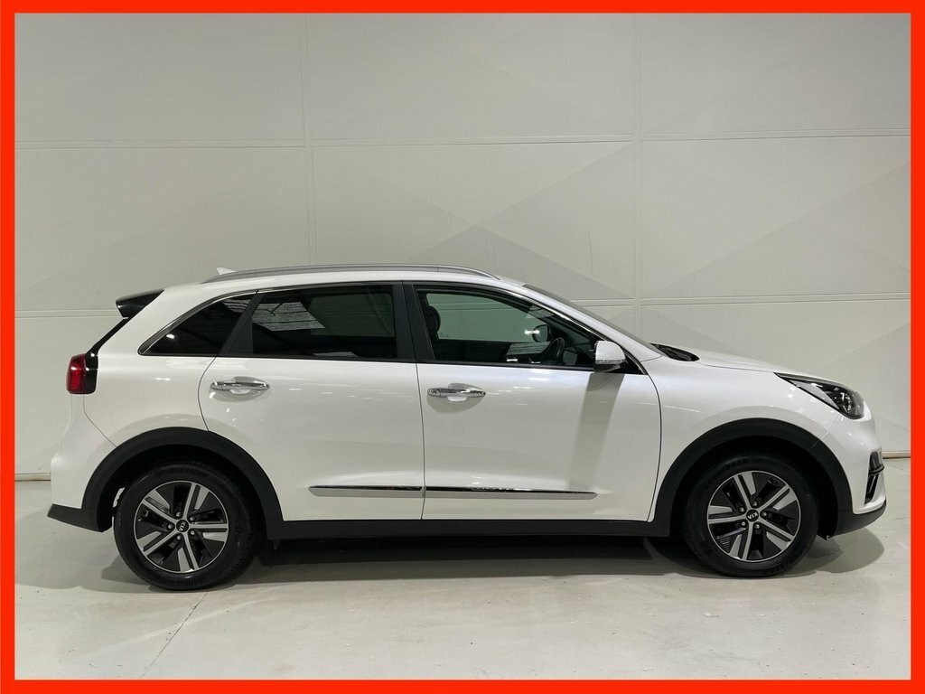 Kia Niro 1.6 Gdi 8.9Kwh 3 Suv Plug-in Hybrid Dct KP20ZHB White #2