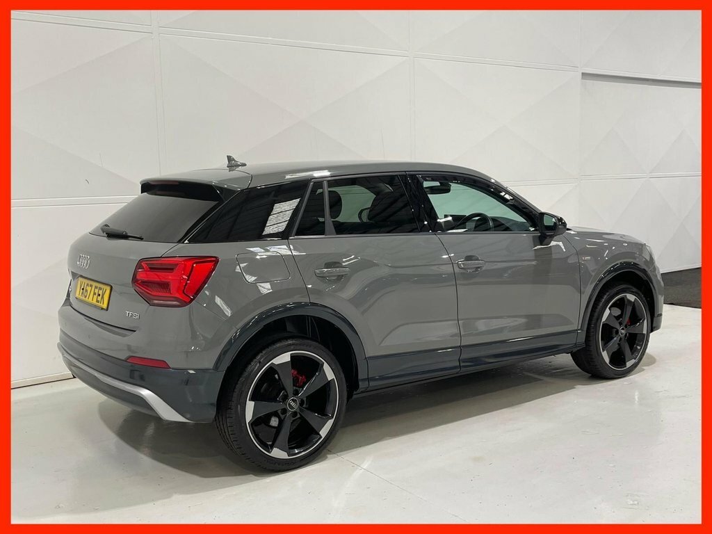 Audi Q2 1.4 Tfsi Cod Edition 1 Suv S Tronic Eur YA67FEK Grey #3