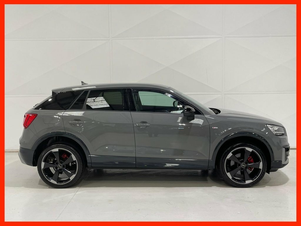 Audi Q2 1.4 Tfsi Cod Edition 1 Suv S Tronic Eur YA67FEK Grey #2