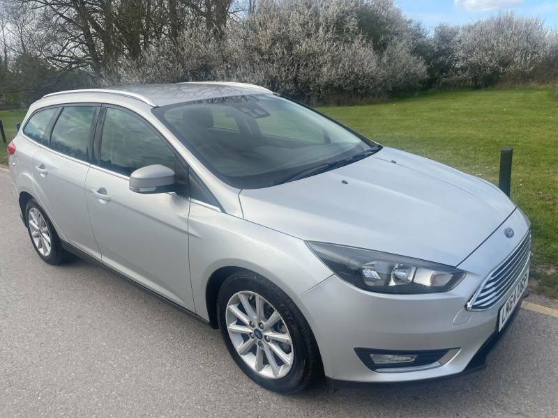 Ford Focus 1.6 125 Titanium Powershift - 2014 64 Silver