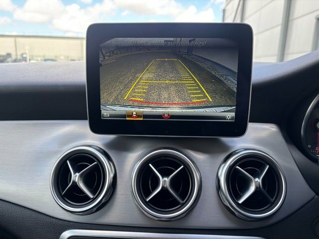 Mercedes-Benz GLA Class 1.6 Gla180 Amg Line Edition Suv 7G-dct OY69YOX Black #3