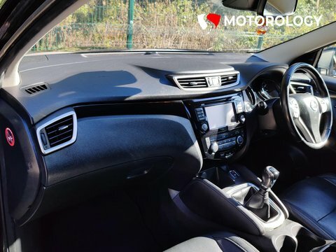 Nissan Qashqai 1.5 Dci Tekna SB66DLZ Black #6