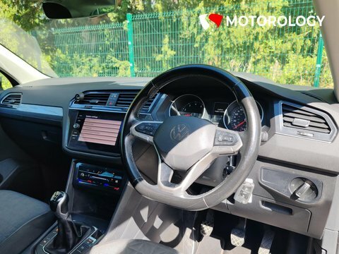 Volkswagen Tiguan 1.5 Tsi Life FV21NZP Grey #3