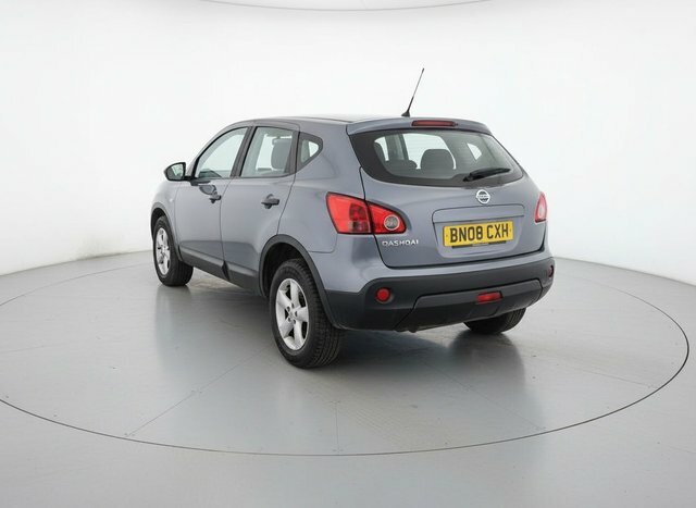 Nissan Qashqai Visia Hatchback Grey #4