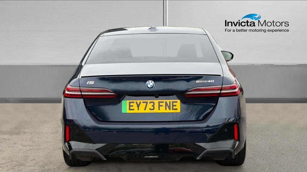 BMW i5 M Sport Pro 84Kwh EY73FNE Blue #4