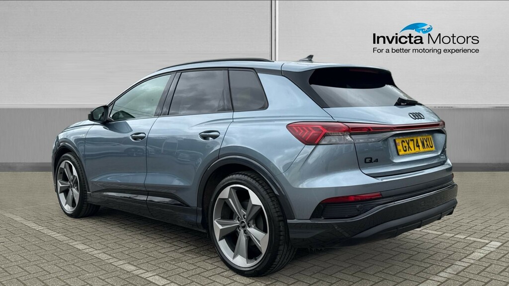 Audi Q4 E Tron Black Edition GX74WXU Blue #5