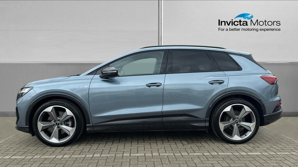 Audi Q4 E Tron Black Edition GX74WXU Blue #6