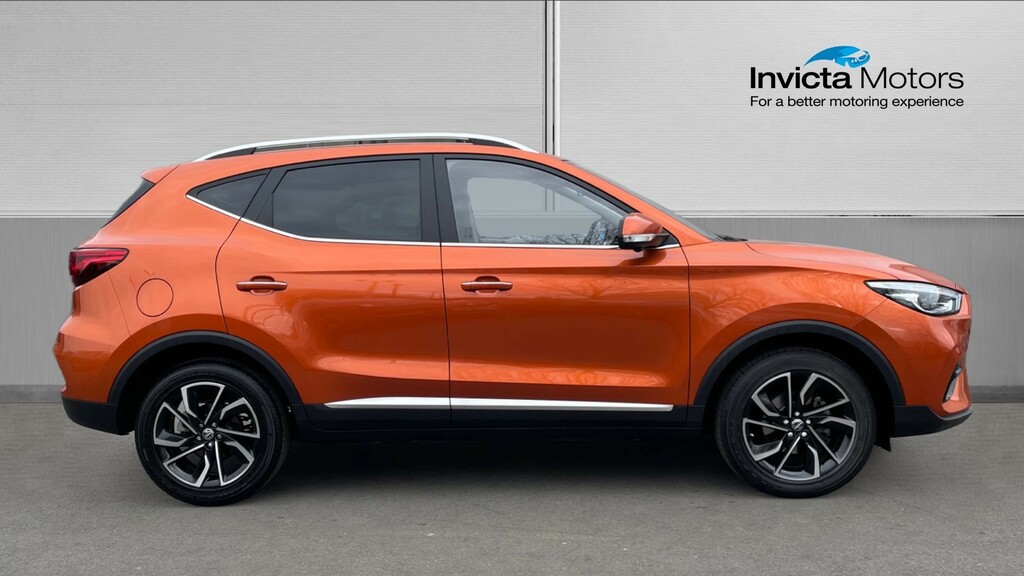 MG ZS Exclusive Orange #2