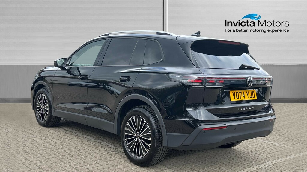 Volkswagen Tiguan Match Black #5