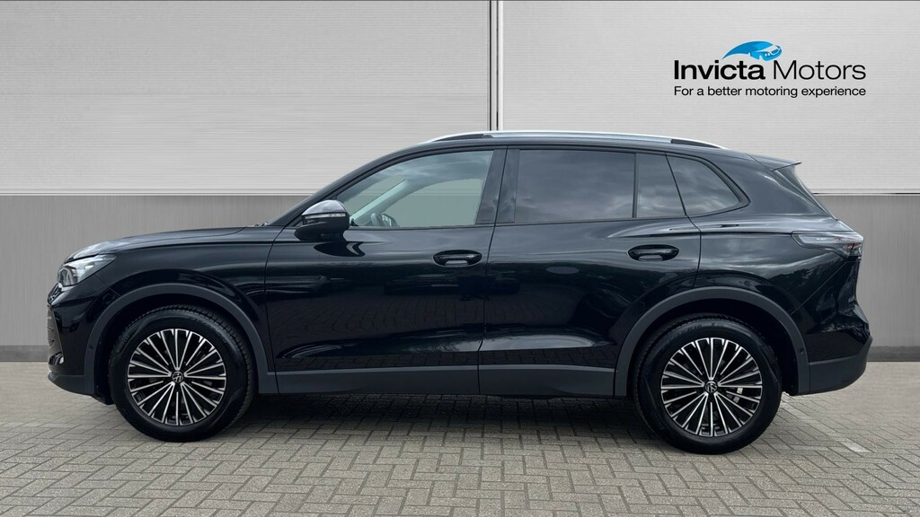Volkswagen Tiguan Match Black #6