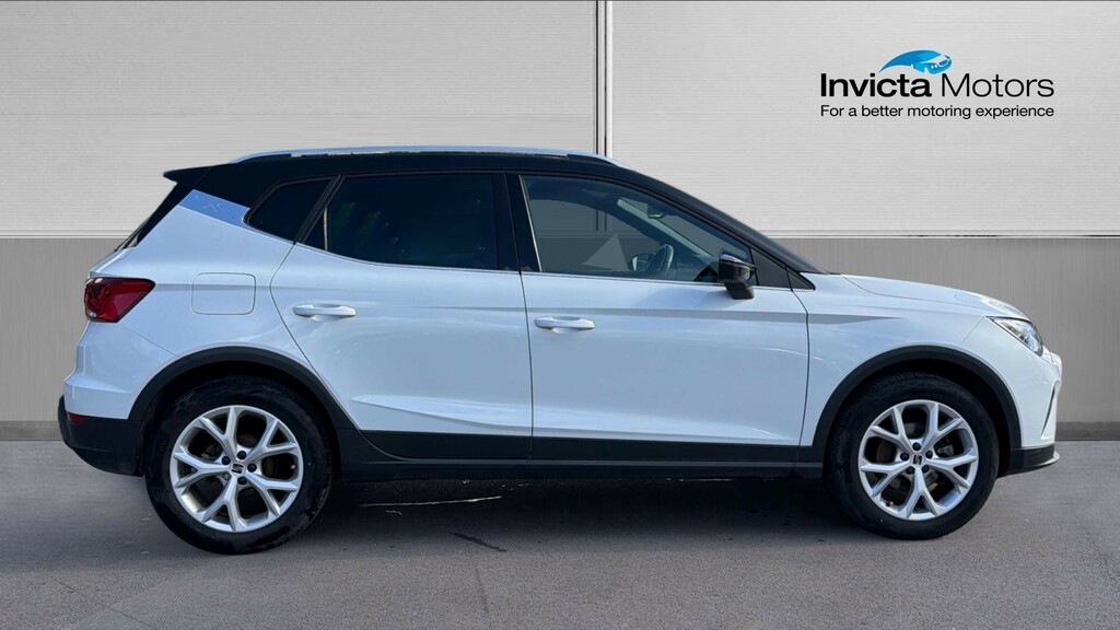 Seat Arona Fr SM73VLK White #2