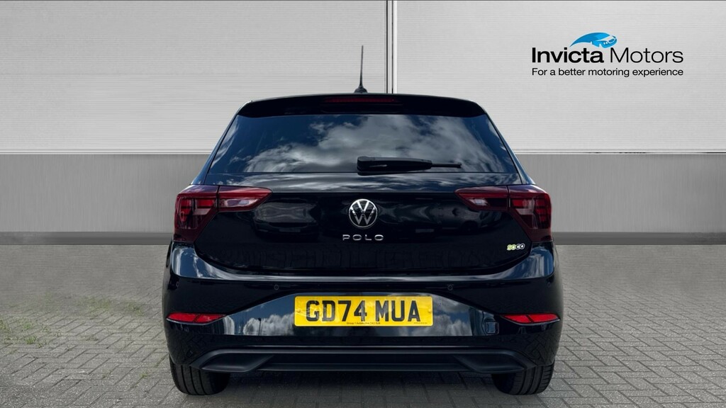 Volkswagen Polo Match Black #4