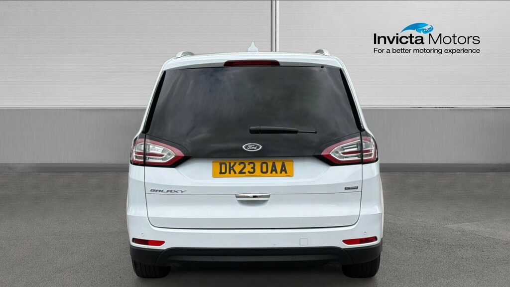 Ford Galaxy Titanium White #4