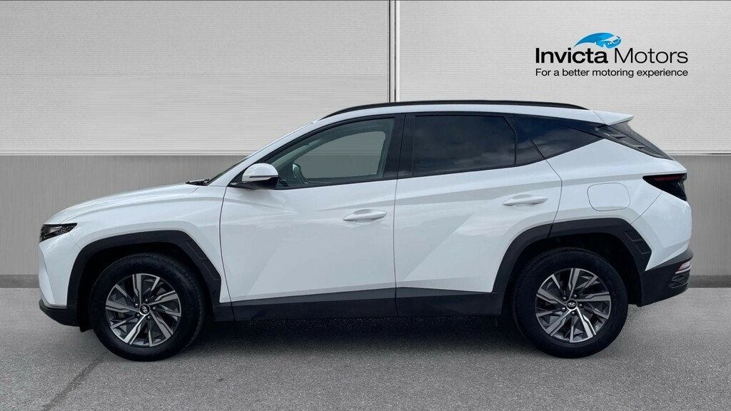 Hyundai Tucson Se Connect GF23LNZ White #6