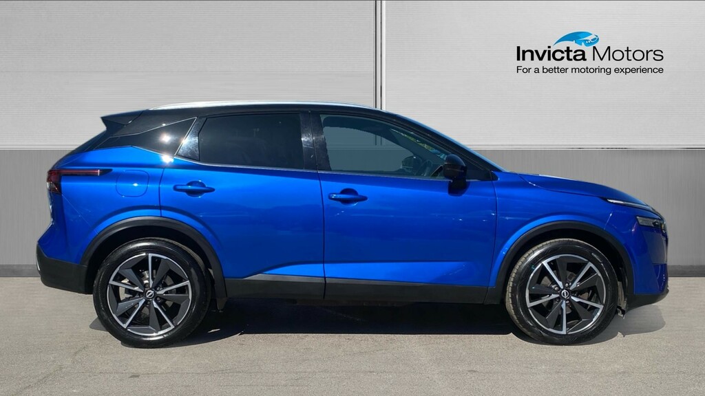 Nissan Qashqai Tekna Blue #2