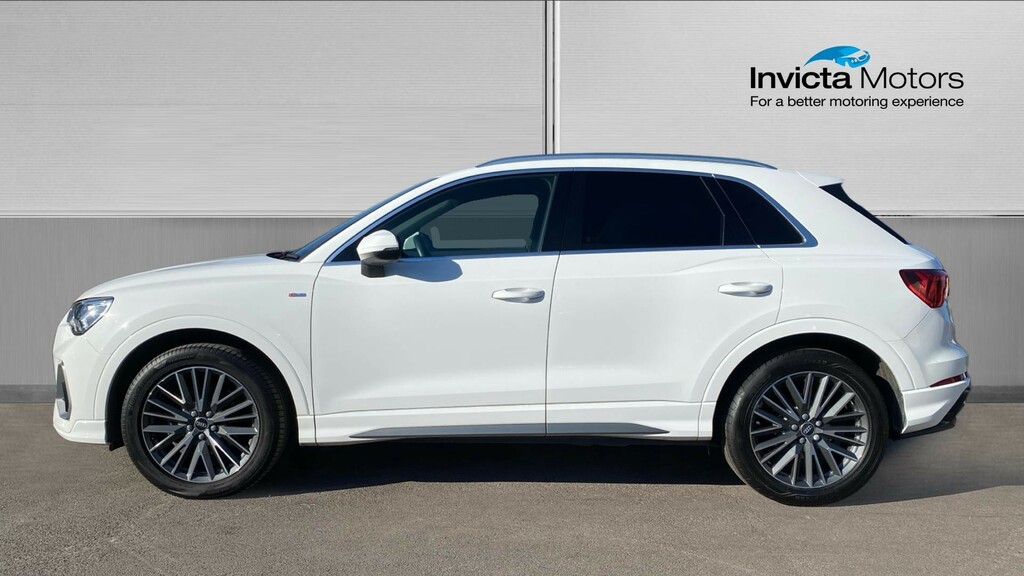 Audi Q3 S Line RE22AOX White #6