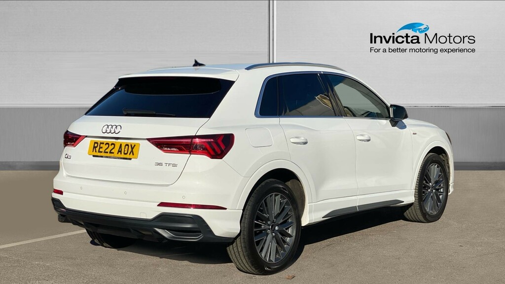 Audi Q3 S Line RE22AOX White #3