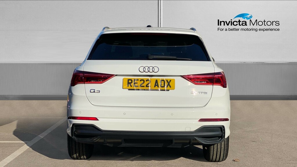 Audi Q3 S Line RE22AOX White #4