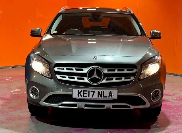 Mercedes-Benz GLA Class 2.1 Gla200d Sport Suv 7G-dct Euro 6 S KE17NLA Grey #5