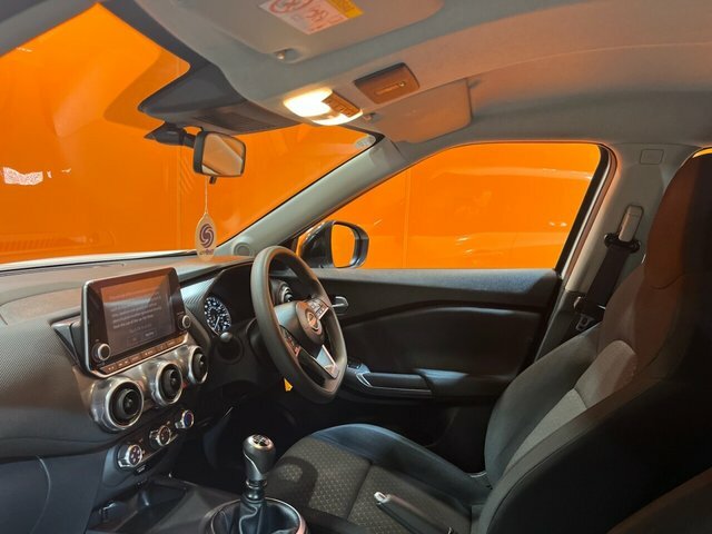Nissan Juke 1.0 Dig-t Acenta Suv Euro 6 S S FY23WMG White #4