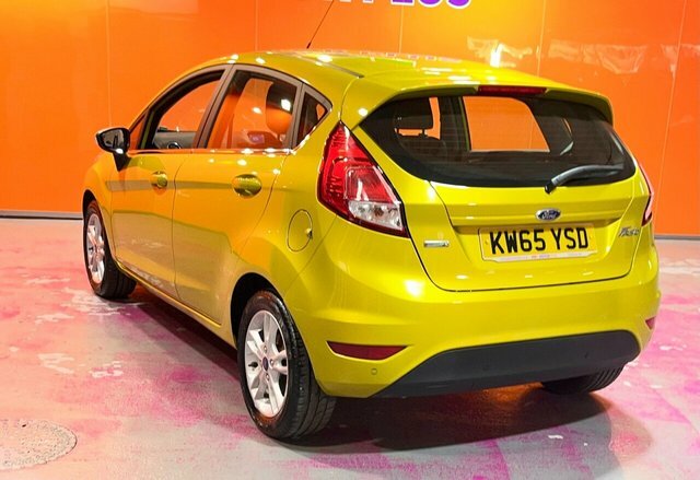 Ford Fiesta 1.0T Ecoboost Zetec Hatchback Powershif Yellow