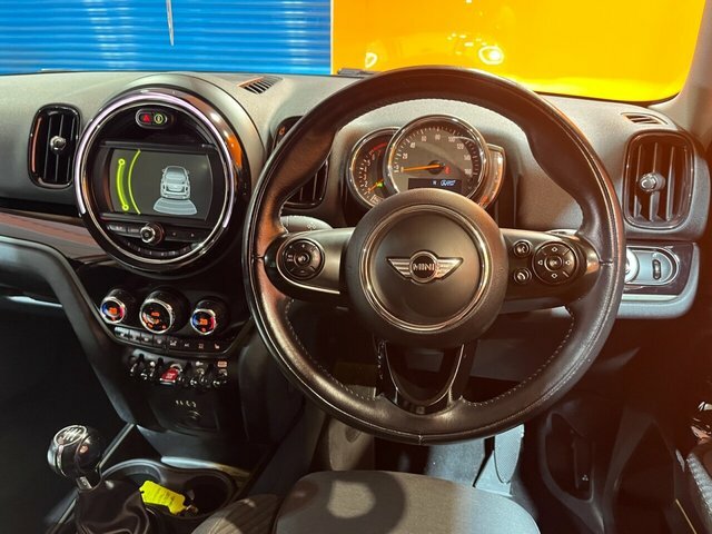 Mini Countryman 1.5 Cooper Suv Euro 6 S S 136 YL67ONR White #4