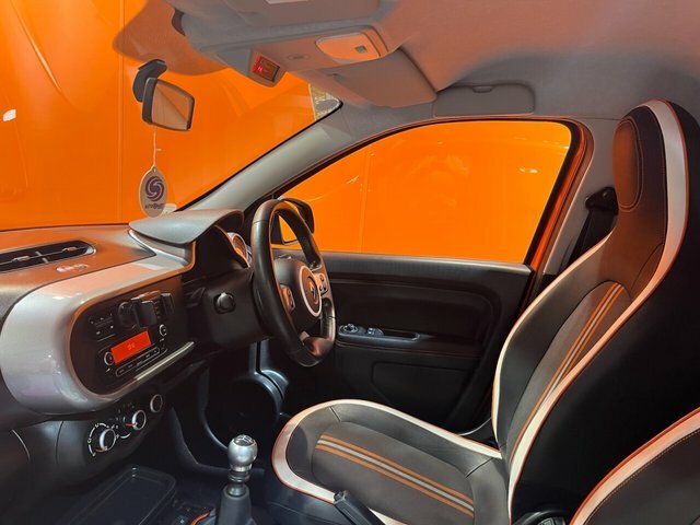 Renault Twingo 0.9 Tce Energy Dynamique S Hatchback Ma CE18YTW Orange #4