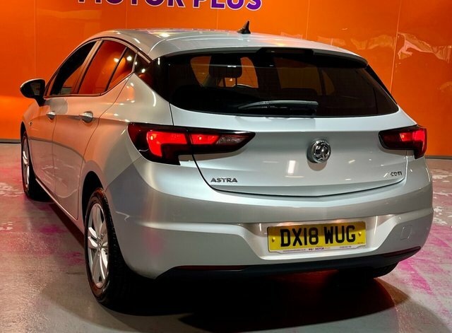 Vauxhall Astra 1.6 Cdti Ecotec Blueinjection Tech Line Nav Hatchb DX18WUG Silver #3