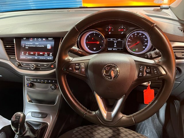 Vauxhall Astra 1.6 Cdti Ecotec Blueinjection Tech Line Nav Hatchb DX18WUG Silver #5
