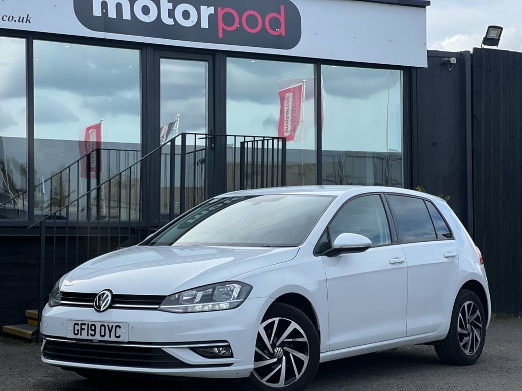 Volkswagen Golf 1.6L Match GF19OYC White