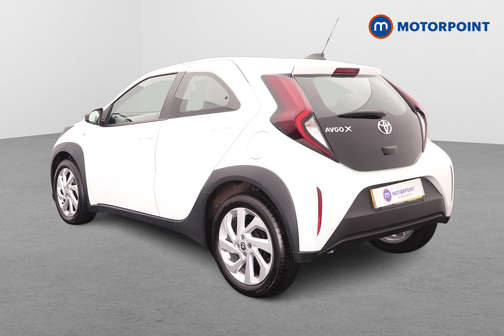 Toyota Aygo X 1.0 Vvt-i Pure VK74HNU White #5