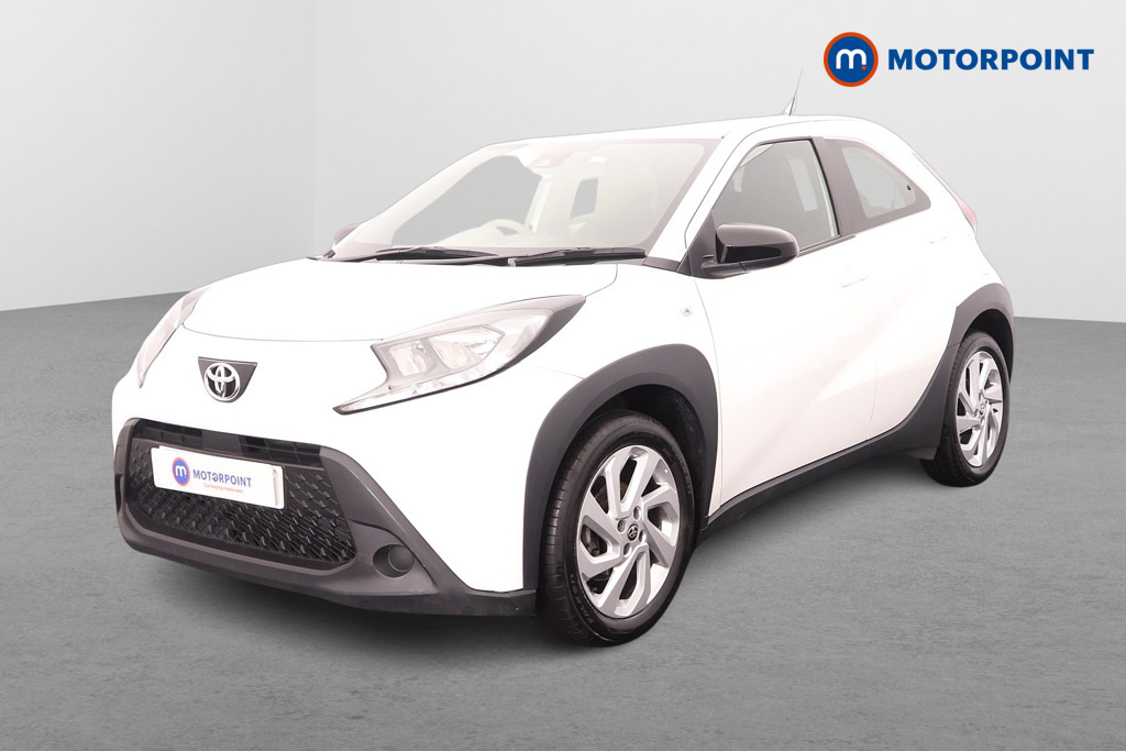 Toyota Aygo X 1.0 Vvt-i Pure VK74HNU White #3